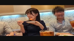 rk030  五つ星ホテル女子フロントスタッフ  パンチラ隠し撮り