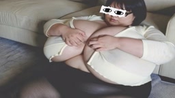 巨乳症