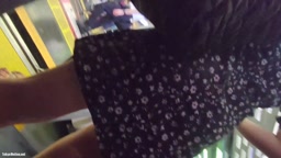 #27 ★2 くびれとデカ尻がエロすぎる ﾐﾆﾜﾝﾋﾟ超絶美女を粘着お触り。降り際睨まれ