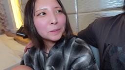 消〇濃厚【初・無】「ﾊﾟﾊﾟごめん…」金欠でやむを得ず出演のハーフ美女。ｸｰﾙな性格かと思えば喘ぎは甘々♡潮吹き中出しで黒歴史確定で親泣かせ