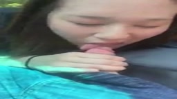 留学してチンポしゃぶって動画を全世界に公開されてるバカ女