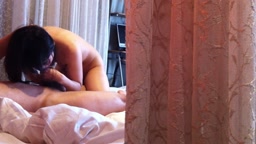 人妻Lisa26歳　最後は口と手コキ