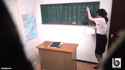 女教師バイブ刺しっぱなしオナニー 弐Scene1