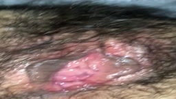 クンニでひくひく