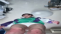 ノーパン居家美女の足裏誘惑2♡