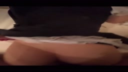 巨根寝バックで可愛い喘ぎ漏れっぱなし