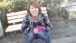 606  おしっこ　野外