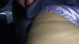 #54 ★4 長身ﾐﾆｽｶｷﾞｬﾙ紫ﾃｶﾘP越しのﾑﾁ尻揉みしだき→指入れ