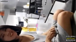 東北少婦在公公面前自慰 在家戴着跳彈勾引公公亂倫