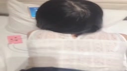 電話アプリで通話しながらこっそりセックス