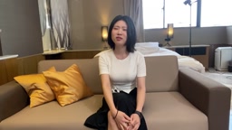 美乳のお姉さん危険日に中出しを懇願。