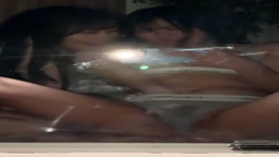 オナニーを見せつける