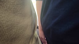 #77 ★3 真面目風な無抵抗細身娘 トラブル遅延で長時間押付け降り際に生パン尻揉み