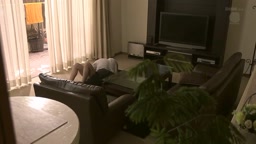 夫が出社した後は、義父と