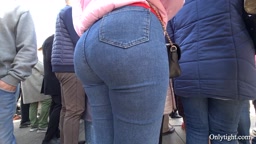 Encoxada blonde girl, my favorite ass