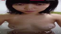 インスタライブ　乳首　絆創膏
