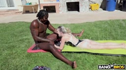 外国人初めてのデカチン