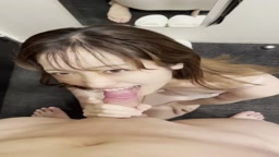 デリホテル玄関で