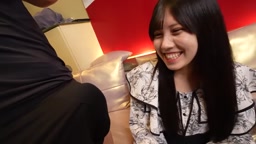 地味で素朴な女の子