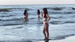 Spying on sexy bikini girls at the beach
