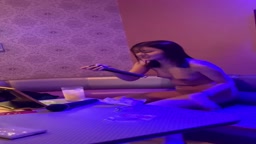 カラオケで全裸露出　友達