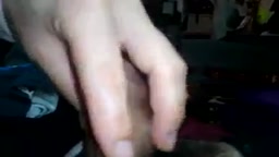 飲み会のあと女性上司に誘われるまま部屋に付いていきフェラ抜き撮影されました