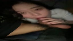 カラオケで可愛い子にフェラ 口内射精