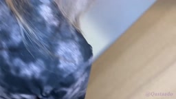 派手髪スレンダーコンカフェ嬢、露天風呂即ハメ！