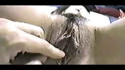 人妻騎乗位中出し