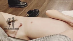 足コキ射精後に男の潮吹き