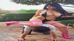 栢木明日香 女王様プレイ