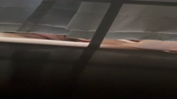 カップル　民家