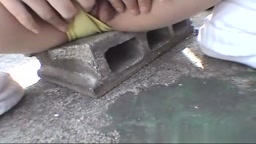 719  おしっこ　野外放尿