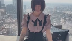 コンカフェ嬢の地雷系美女