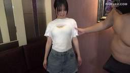 投稿19490清楚な美巨乳嬢