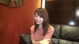 美人エレベーターガール　パイパン