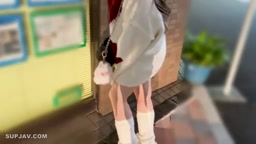 モデル体型Fカップみずきちゃん。遠隔バイブ装着し街へ！「やめてほしい...」と言いながらも痙攣しまくって調教され、発情濡れマンコに熱いザーメンを注ぎ込む