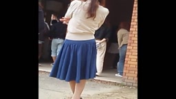 おしっこ漏れそうなおねえさん