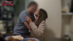 人の奥さん愛奴3号　自宅で料理