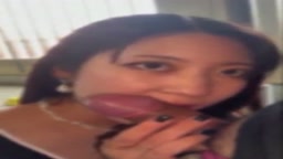 綺麗なお姉さんのフェラ