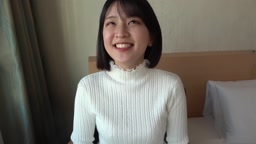 坂道系の可愛い女の子に中出し。