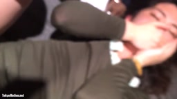 ネットカフェで3P