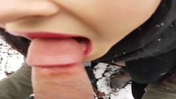 Outdoor-Quickie mit deutscher Amateurin – Sperma auf die Zunge