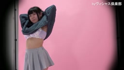 素人パンチラ in 個人撮影会 vol.142 ボヨヨ～ン♪ツインテールひなの「おちんぽほしいよぅ♡」