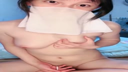 清纯安静的女孩