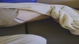 Korean t33n sl33ping upsk1rt voy3ur