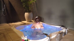 ioriマイクロビキニ