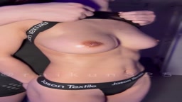 巨乳