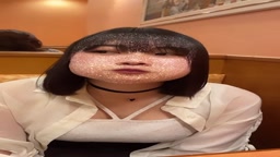 巨乳ブスJKの飲食店で食ザー