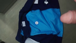 私物おしっこぶっかけ